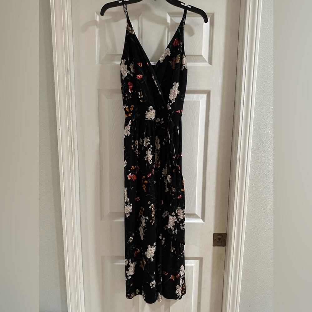 Kaileigh crop floral jump suit size large
